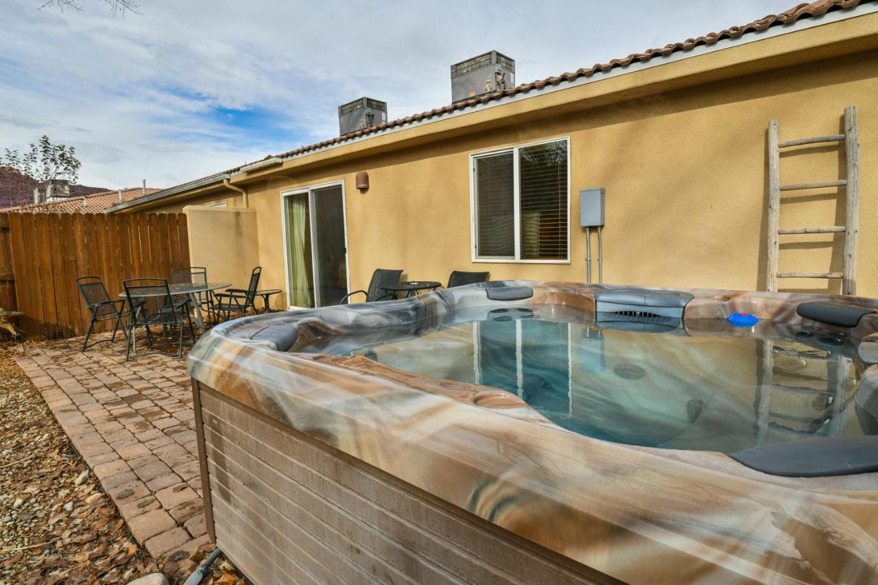 Cw343 - Great Downtown Location With A Private Hot Tub Moab Exterior foto